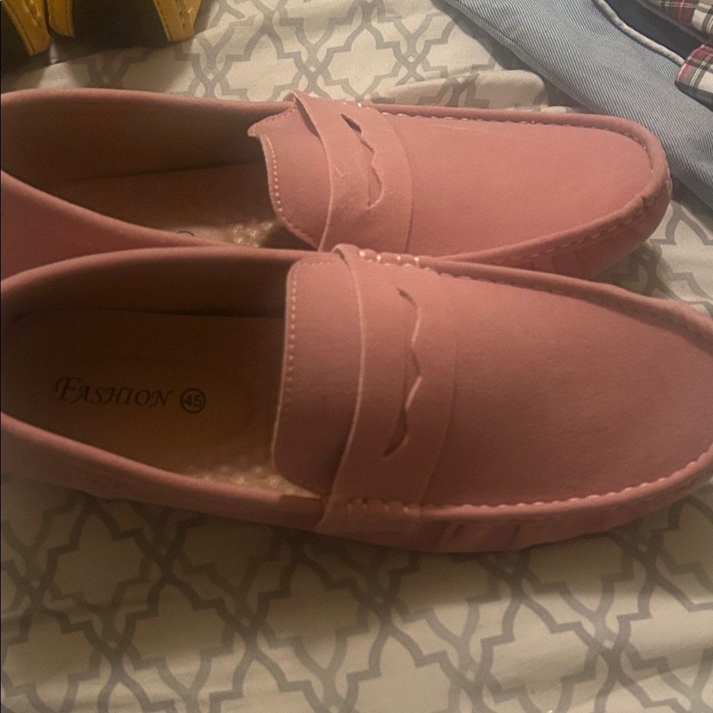 Loft Fashion Pink Men's Slip-On Loafers